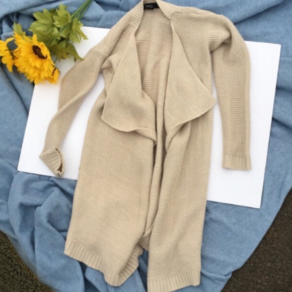 Forever 21 Sweaters - FINAL PRICE Forever 21 Cream Knit Duster Cardigan